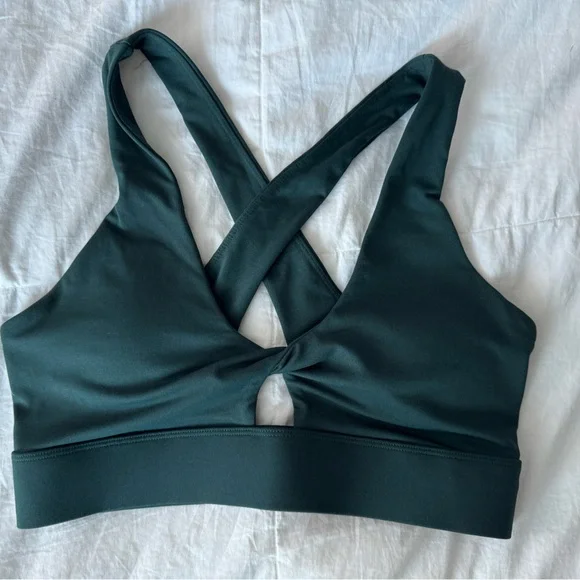 Fabletics twist front sports bra Med - Picture 1 of 6